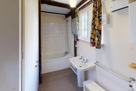 The-Nuttery-Bathroom.jpg