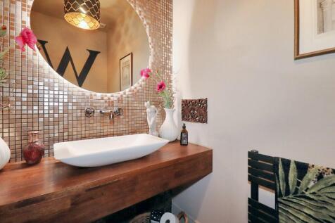 Cloakroom wc