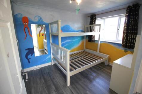 Bedroom 2.JPG