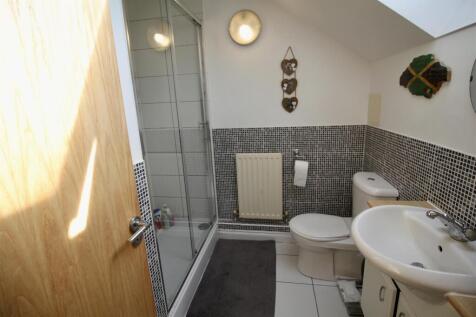 Ensuite shower room