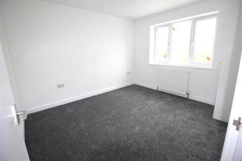 Bedroom 1.JPG