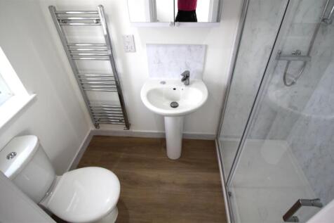 Bathroom 2.JPG