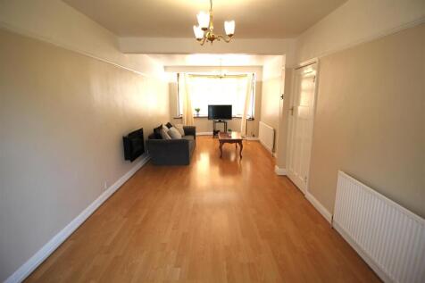 Living Room.JPG