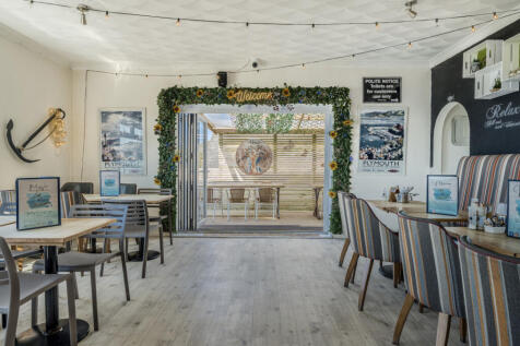 1358169-5-68d6aee...