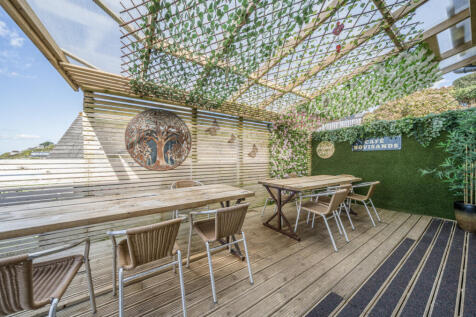 1358169-3-68d6aea...