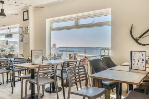 1358169-4-68d6aeb...