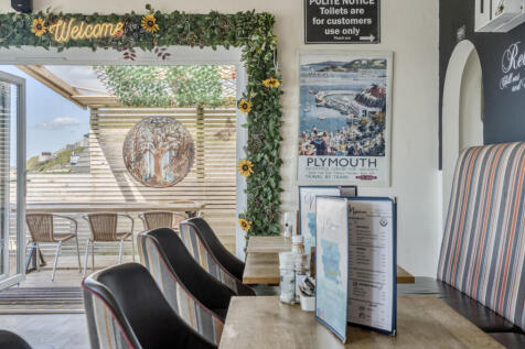 1358169-9-68d6afc...