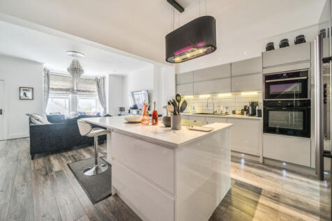 1300143-3-683ede7...
