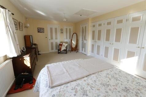 Bedroom OneA.JPG