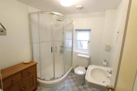Shower Room.JPG