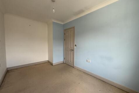 Bedroom 2.2.jpg