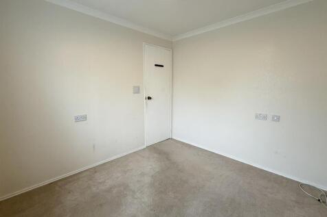 Bedroom 2.1.jpg