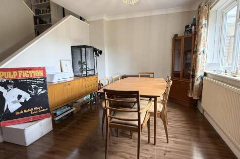 Dining Room.jpg
