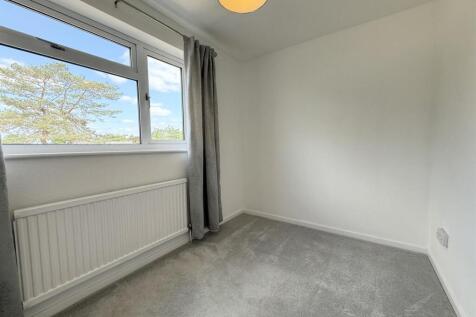 Bedroom 4.jpg