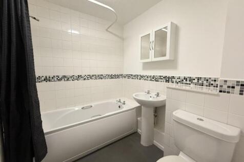 Bathroom.jpg