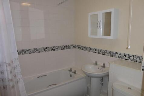 20 RDH Bathroom.jpg