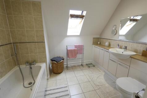 50 Heronslee, Shefford (29).JPG