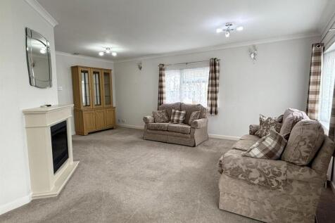 Living Room.jpg