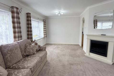 Living Room 3.jpg