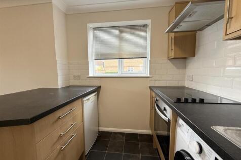 Kitchen 2.jpg