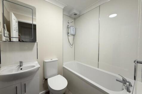 Bathroom.jpg