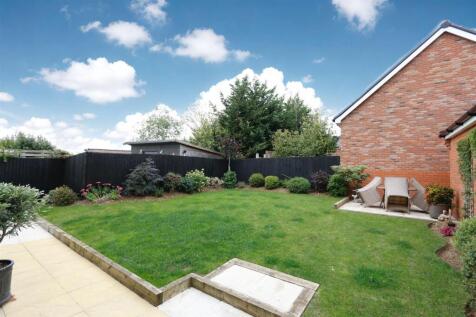 Rear Garden 1.jpg