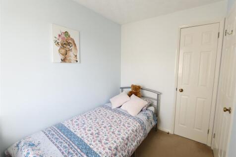 131 Elgar Drive, Shefford (11).JPG