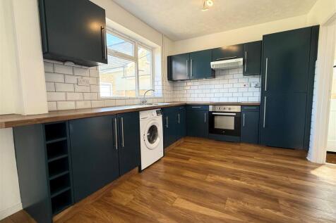 kitchen 3.jpg