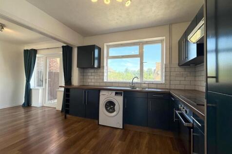 Kitchen 5.jpg