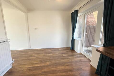 Dining Area.jpg
