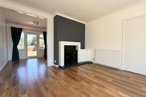 Living Room 1.jpg