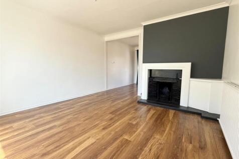 Living Room 2.jpg