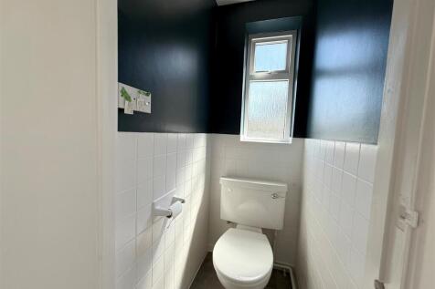 cloakroom.jpg