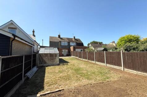 Rear Garden 2.jpg