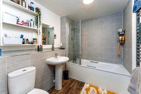 22 Sorrell Place BS34 8AB -8.jpg