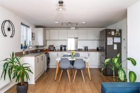 22 Sorrell Place BS34 8AB -36.jpg
