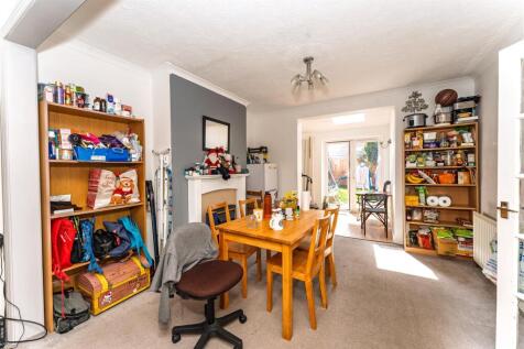 10 Elmfield Rd Hanham BS15 9SS-26.jpg
