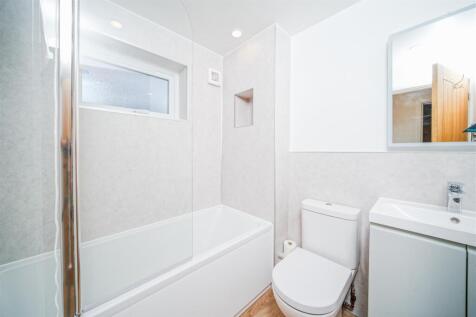 24 Gatcombe Drive Stoke Gifford BS34 8NX RAW -inte
