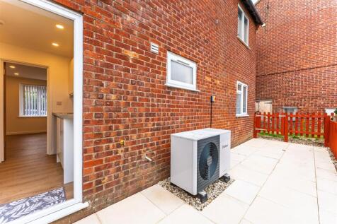 24 Gatcombe Drive Stoke Gifford BS34 8NX RAW -EXTE