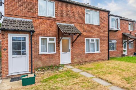 24 Gatcombe Drive Stoke Gifford BS34 8NX RAW -EXTE