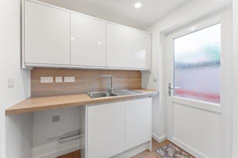 24 Gatcombe Drive Stoke Gifford BS34 8NX RAW -inte