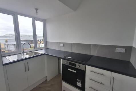 Kitchen 3.jpg