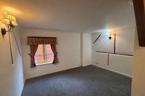 22 Lower Church Lane Bed 2.jpg