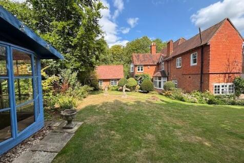 Grove House rear garden 2.jpg