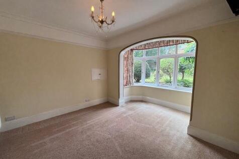 Grove House DiningFamily room.jpg