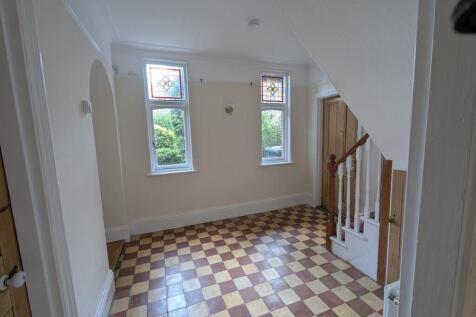Grove House hall shot 2.jpg
