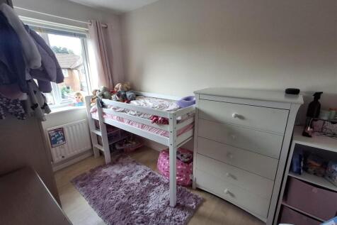 Second bedroom.jpg