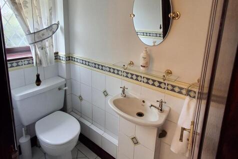 Cloakroom.jpg