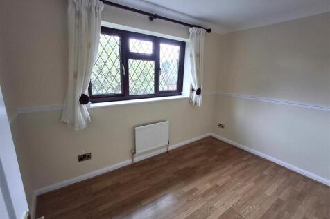 Bedroom 2.jpg