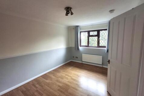 Bedroom 3.jpg